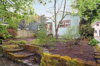 5523 N Burrage Ave in Portland, OR - Building Photo - Building Photo