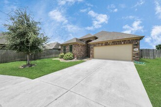 2310 Brett Ct in Missouri City, TX - Building Photo - Building Photo