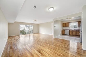 14 Birks Pl in Newark, NJ - Building Photo - Building Photo