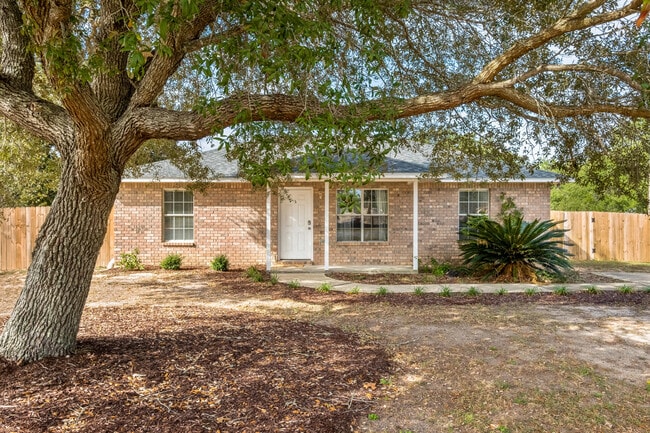 property at 1705 Oak Dr