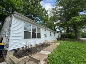 9609 Winkler Dr in St. Louis, MO - Building Photo - Building Photo