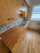 73 Furnace St, Unit 2 in North Adams, MA - Foto de edificio - Building Photo