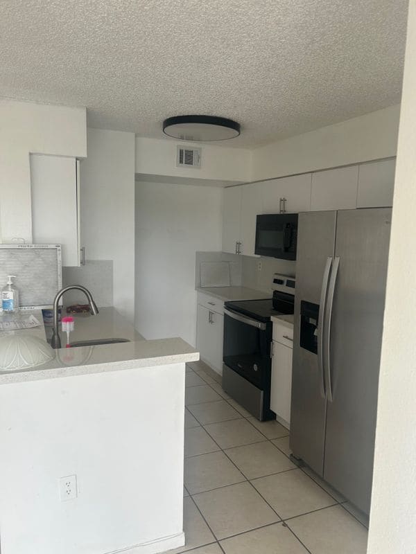 15231 SW 80th St in Miami, FL - Building Photo - Building Photo