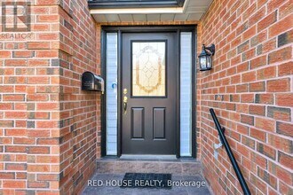 985 Sandcliff Dr in Oshawa, ON - Building Photo - Building Photo