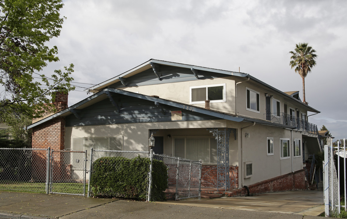 7801 Ney Ave in Oakland, CA - Building Photo