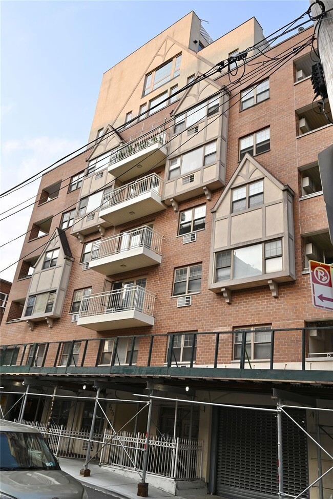 8375 117th St in Queens, NY - Building Photo - Building Photo