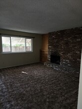 1329-1331 Rose Ave in Modesto, CA - Building Photo - Building Photo