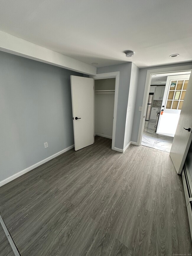 48 Prest St in New London, CT - Building Photo - Building Photo