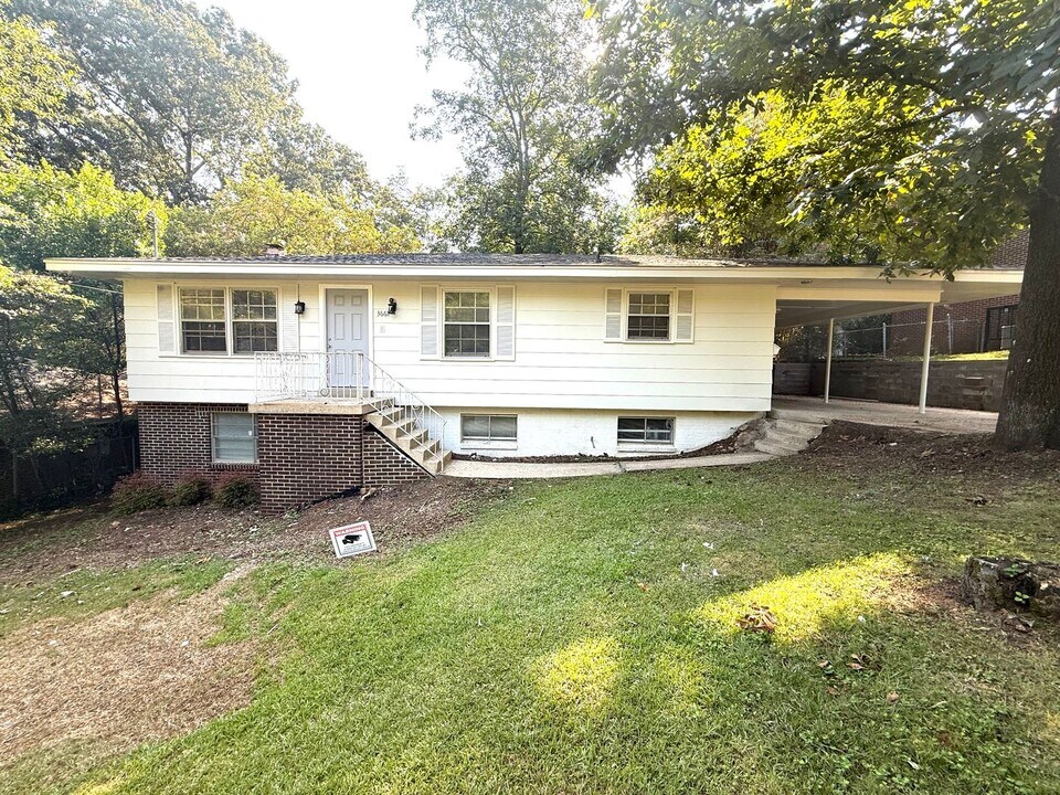 3667 Willow Ln Dr in Montgomery, AL - Foto de edificio