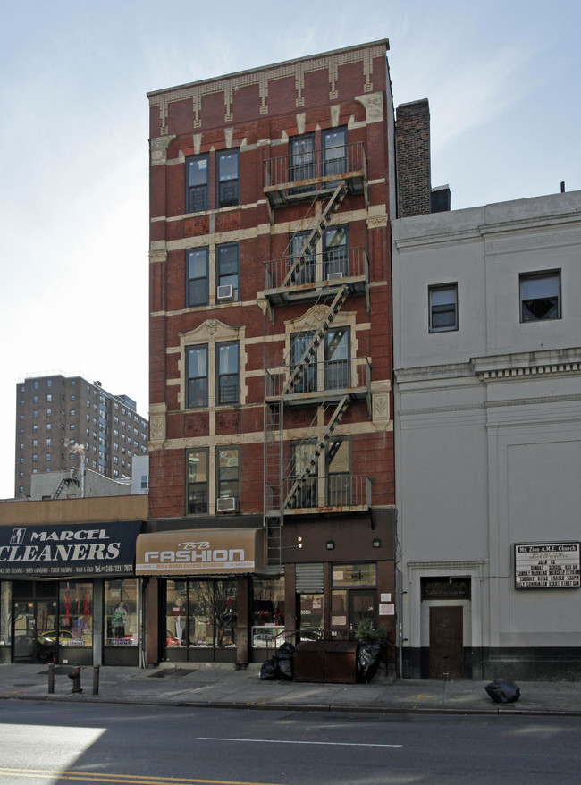 54 E 116th St in New York, NY - Foto de edificio - Building Photo