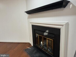9733 Hellingly Pl in Montgomery Village, MD - Building Photo - Building Photo