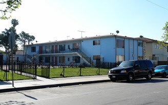 801 S Townsend St in Santa Ana, CA - Building Photo