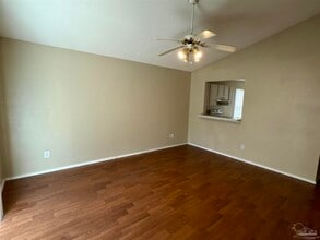 213 Valdosta Ave in Pensacola, FL - Building Photo - Building Photo