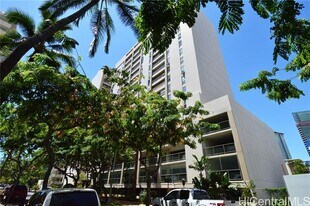 430 Keoniana St in Honolulu, HI - Building Photo