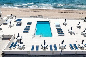 4505 S Ocean Blvd in Highland Beach, FL - Building Photo - Building Photo