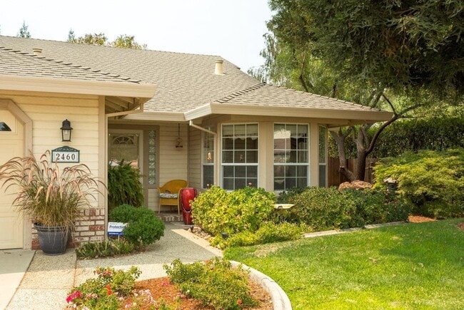 2460 Stabler Ln in Yuba City, CA - Building Photo - Building Photo