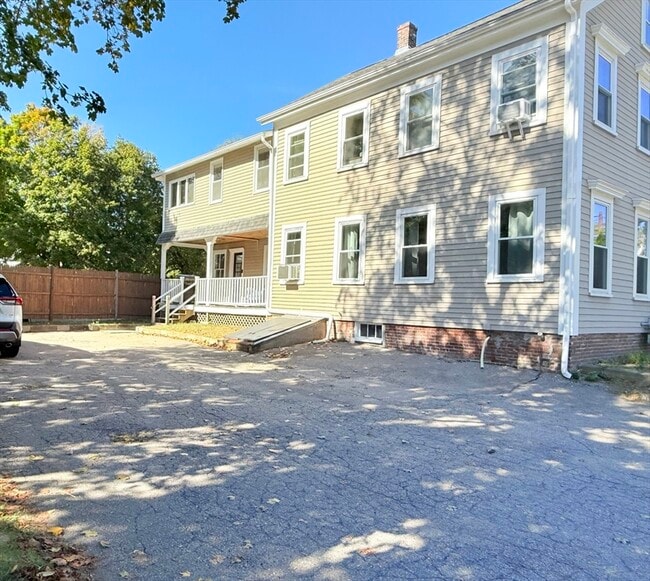 41 Alden St in Ashland, MA - Building Photo - Building Photo