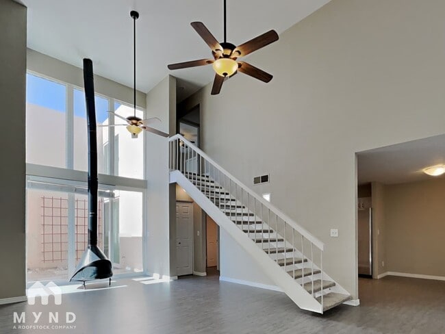930 S Dobson Rd in Mesa, AZ - Building Photo - Building Photo