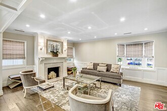 209 S Willaman Dr in Beverly Hills, CA - Building Photo - Building Photo