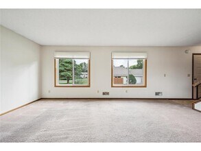 3893 Dolomite Dr in Eagan, MN - Building Photo - Building Photo