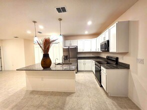 7980 E 98th Ave in Vero Beach, FL - Building Photo - Building Photo