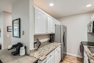 5995 E Iliff Ave in Denver, CO - Building Photo - Building Photo