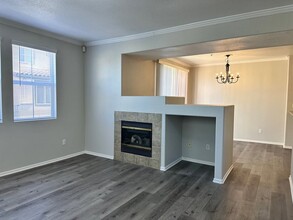 1715 Paseo Aurora, Unit Paseo Aurora Condo in San Diego, CA - Building Photo - Building Photo