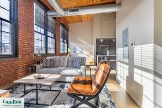 275 Winchester Ave, Unit 119 in New Haven, CT - Foto de edificio - Building Photo