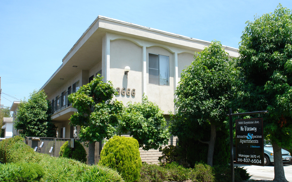 3666 Keystone Ave in Los Angeles, CA - Building Photo