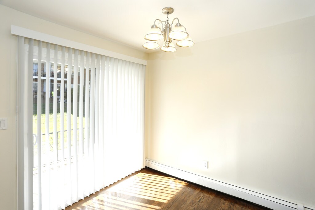 Strathmore Gardens Apartments Matawan, NJ Apartments