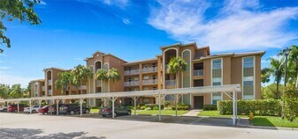 3830 Sawgrass Way in Naples, FL - Building Photo