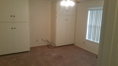 913-915 Garfield Ave in Ames, IA - Building Photo - Building Photo