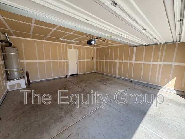 4247 S Cindy Ct in Visalia, CA - Building Photo - Building Photo