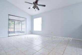 277 Lakebreeze Cir in Lake Mary, FL - Building Photo - Building Photo