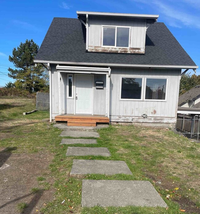 property at 2121 S 50th St