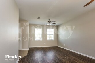 565 19th St NW in Ruskin, FL - Building Photo - Building Photo