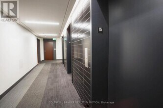 120 Varna Dr in Toronto, ON - Building Photo - Building Photo