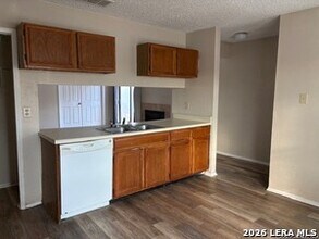 6011 Sunrise View Dr in San Antonio, TX - Building Photo - Building Photo