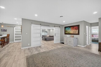 1570 NE 30th Pl in Oakland Park, FL - Building Photo - Building Photo