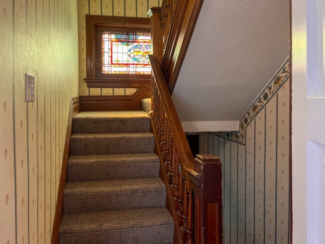 926 Savannah Ave, Unit Floor 2 in Pittsburgh, PA - Building Photo - Building Photo