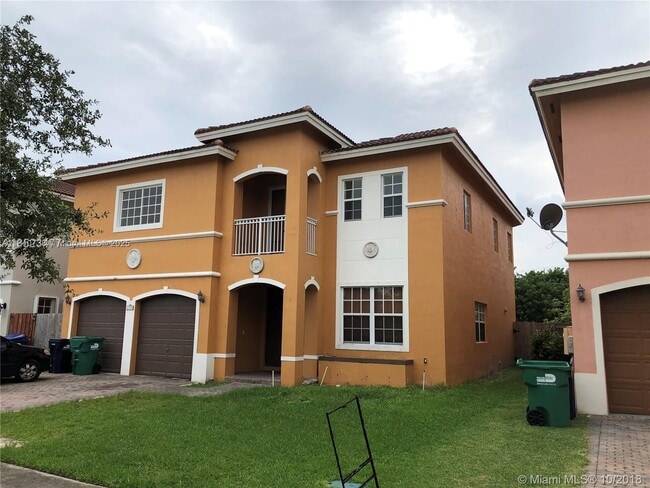13510 SW 177th Terrace in Miami, FL - Building Photo - Building Photo