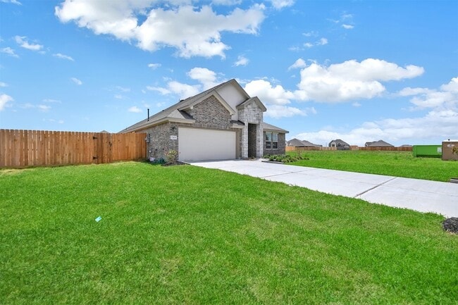7303 Keechi Pl in Mont Belvieu, TX - Building Photo - Building Photo