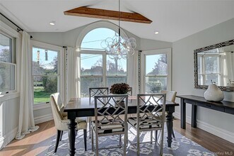 31 B Club Ln in West Hampton Dunes, NY - Building Photo - Building Photo