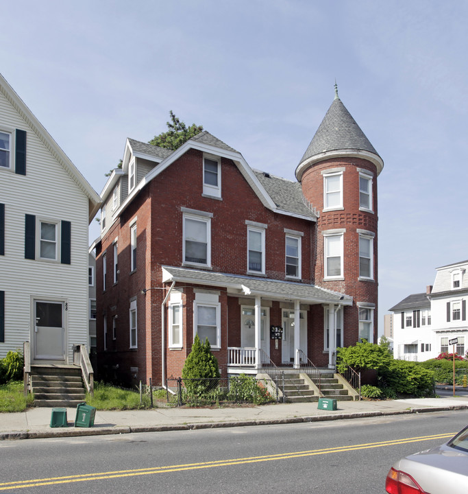 90-92 Elm St in Worcester, MA - Foto de edificio