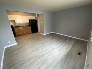 10012 Stimson Dr-Unit -A in St. Louis, MO - Building Photo - Building Photo