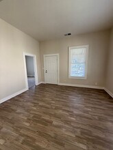 716 Slater St in Santa Rosa, CA - Building Photo - Building Photo