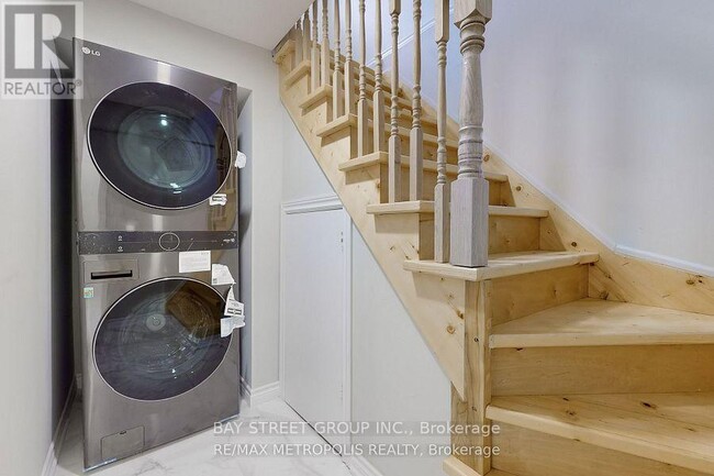 79 Ascolda Blvd in Toronto, ON - Building Photo - Building Photo