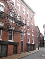 25 Hanover Ave, Unit 3 in Boston, MA - Building Photo