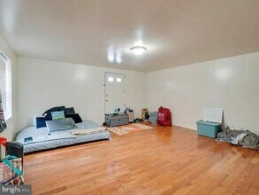 869 Hollins St in Baltimore, MD - Building Photo - Building Photo