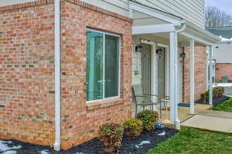 Bailey Court in Stanardsville, VA - Foto de edificio - Building Photo